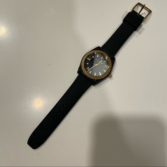 MICHAEL KORS WATCH - Picture 2 of 3